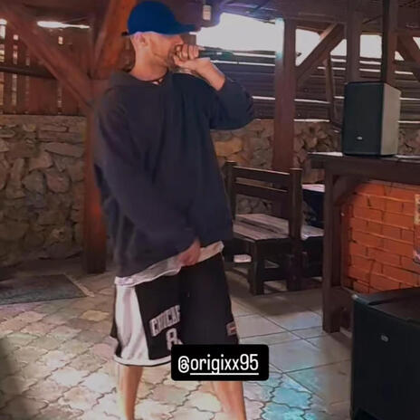 Hudba celé noci hrá cover art