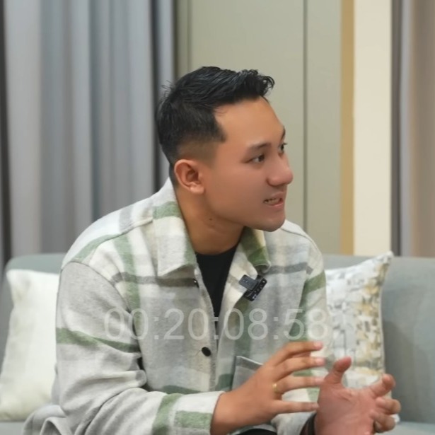 RK Atok Ngaku Perkasa di Ranjang, Sebut Meylisa Zaara Sampai Bilang 'Ih Gila Hebat Banget ya Kamu' cover art
