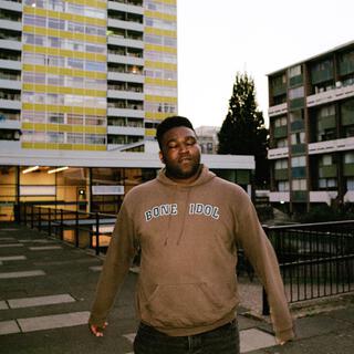 EVERYBODY KNOWS (EP)