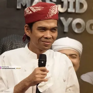 Azab Berbaju Kenikmatan - Ustadz Abdul Somad cover art