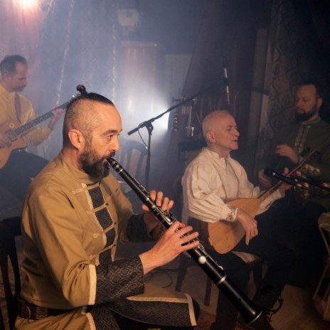 Régtől fogva úton vagyok ft. Magyar Rhapsody Projekt & Erdal Salikoglu cover art