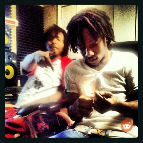 Watch who u wit cover art
