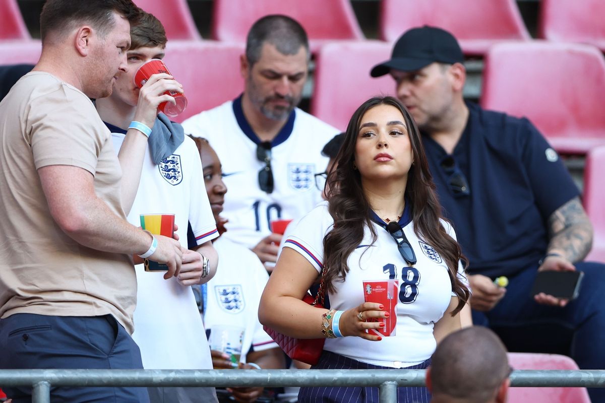 Anthony Gordon's private romance with childhood lover as they face big call after World Cup