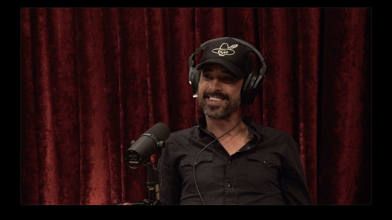 Joe Rogan Experience #2489 - Ryan Bingham cover art