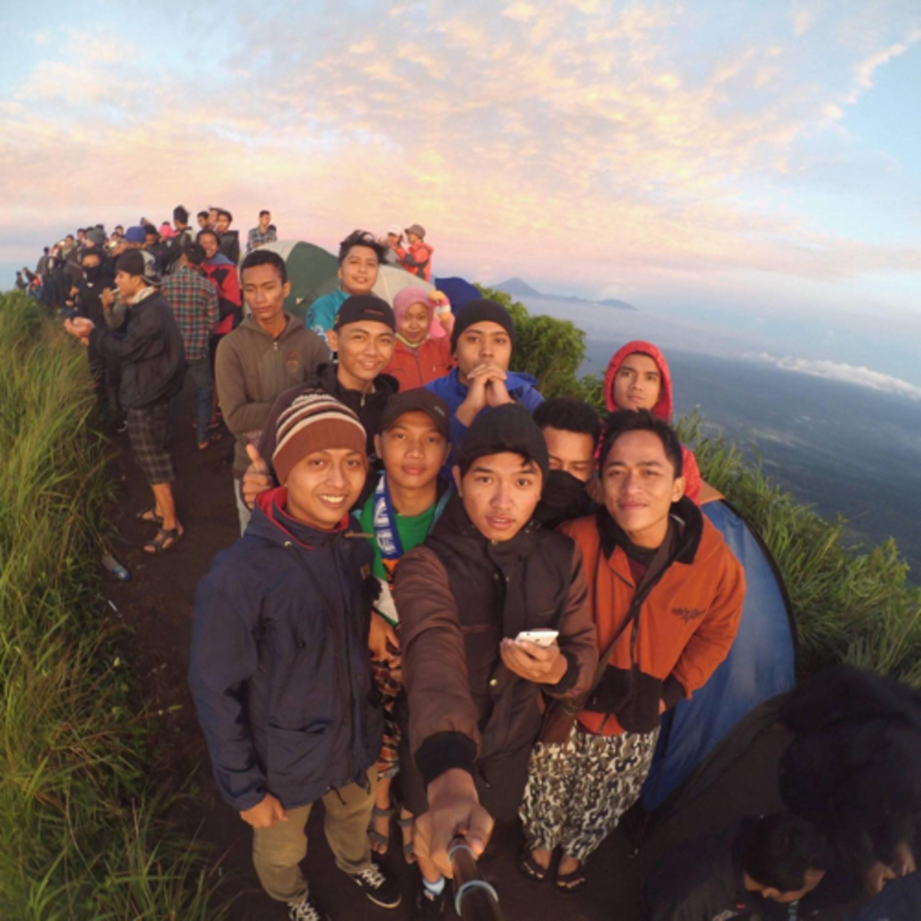 Pertama Kali Naik Gunung cover art
