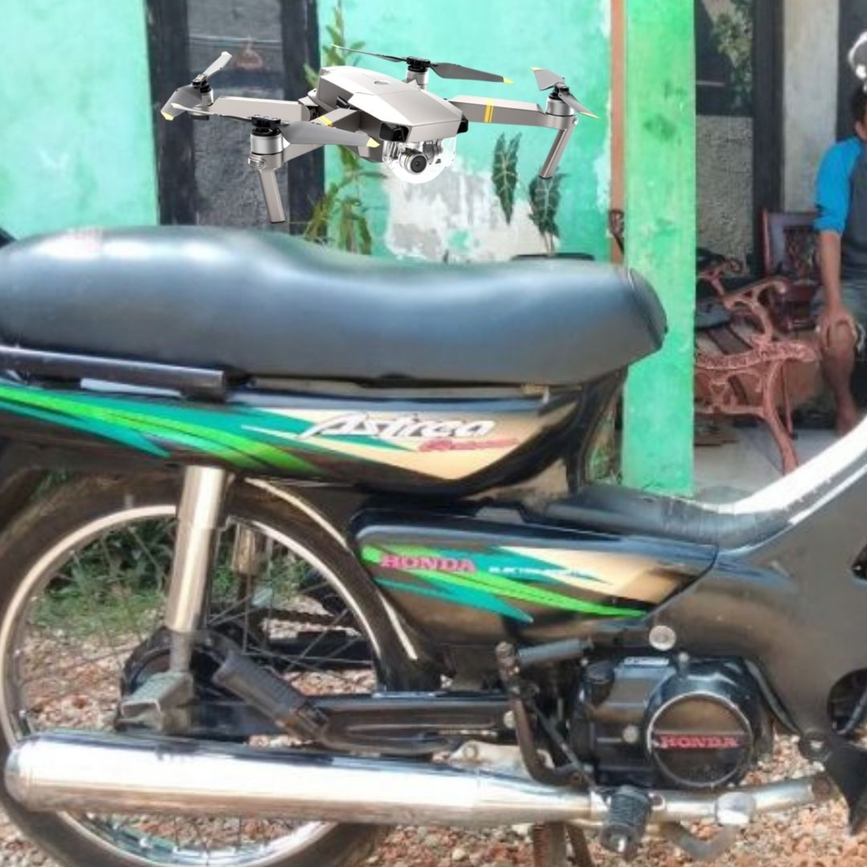 MOTOR ASTREA TAPI PUNYA DRONE cover art
