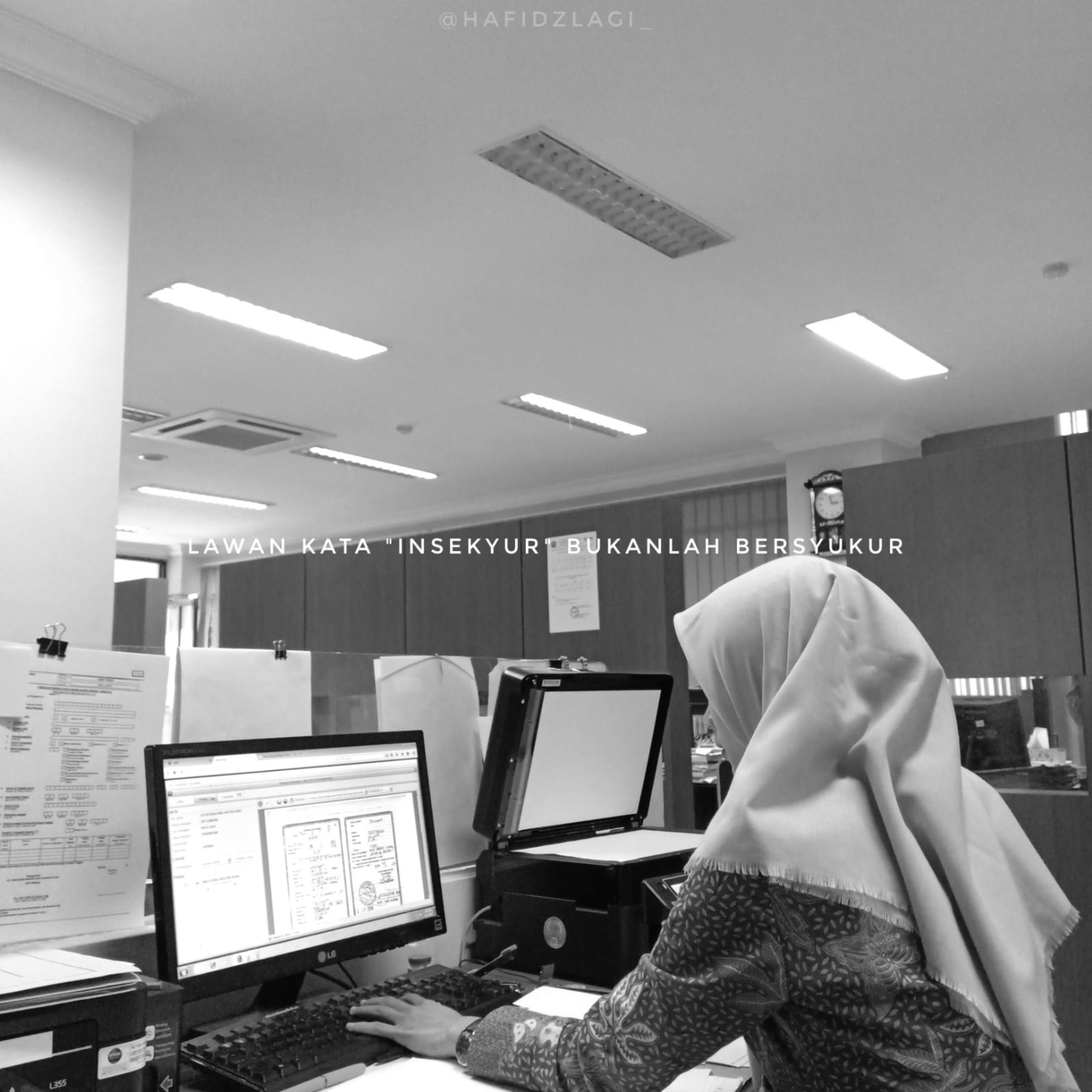 7. lawan kata insecure bukanlah bersyukur