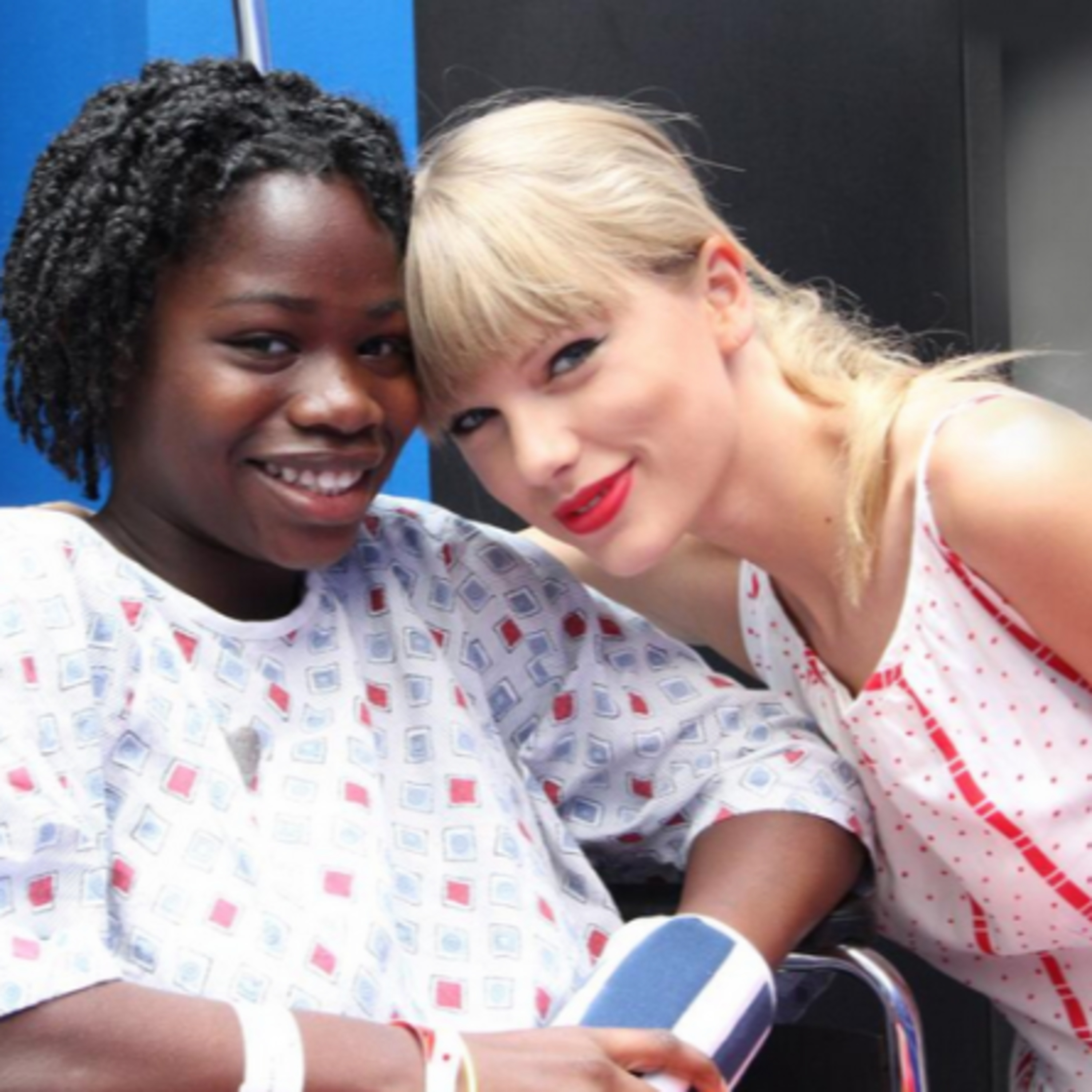 Eps 7 - Belajar Mandiri dan Beramal dari Taylor Swift (Swift Talk Live @america) cover art