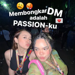 Membongkar DM adalah passion-ku 📩🤪💌