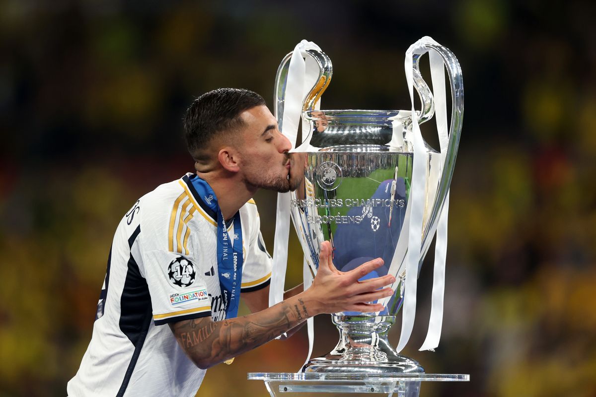 Man Utd get approval to sign Champions League-winning midfielder for free