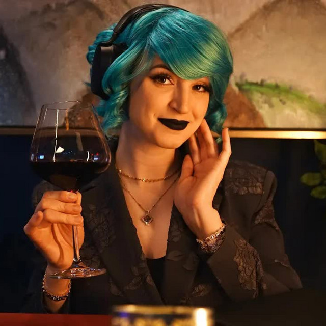ASMR | Daisy Crashes Your Date