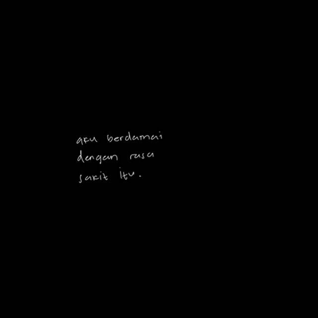 aku berdamai dengan rasa sakit itu cover art