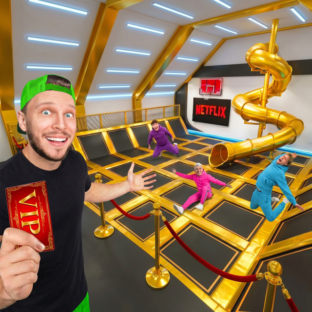 J'ai Acheté un Trampoline Parc 5 étoiles ! cover art