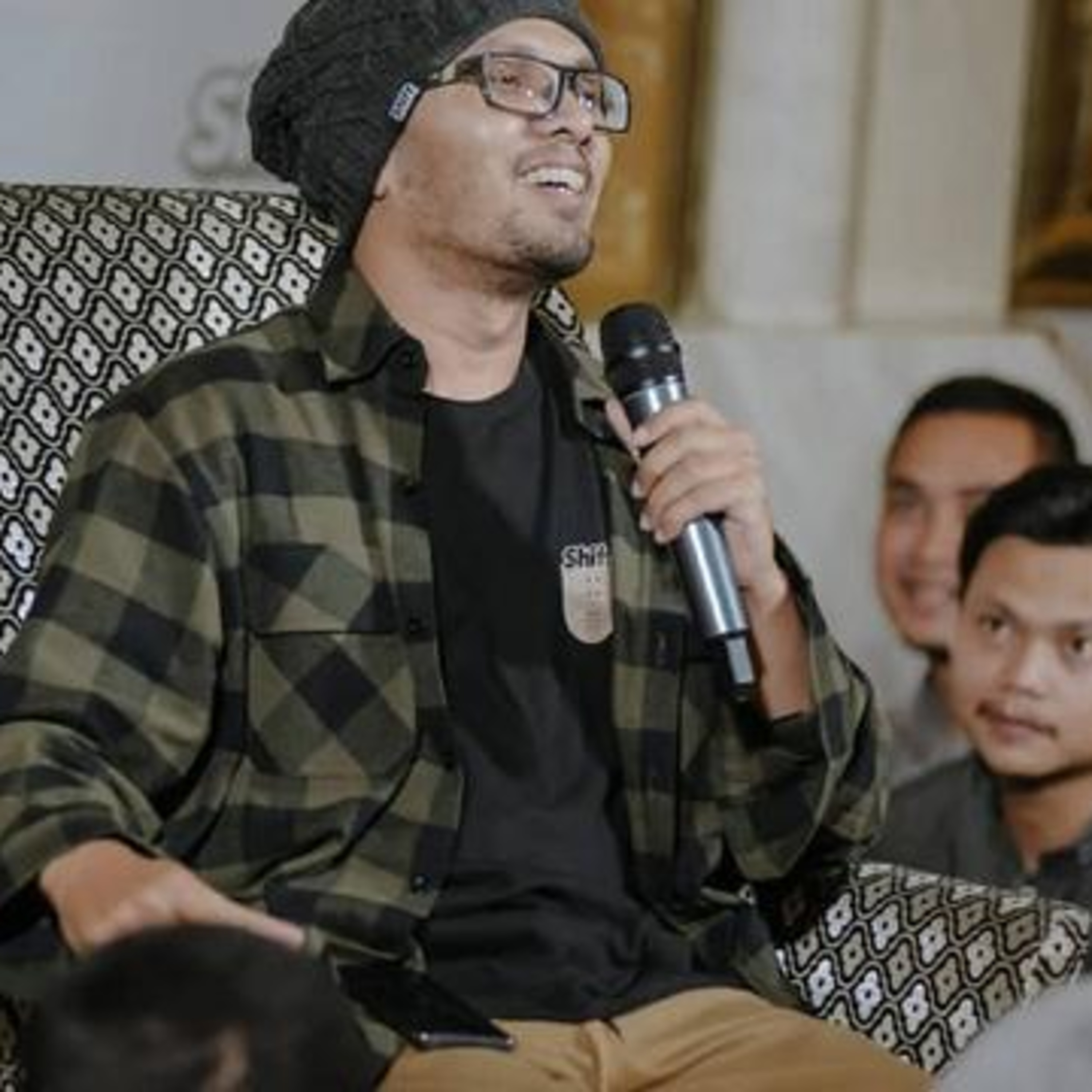 Santai Ada Allah - Ustadz Hanan Attaki cover art