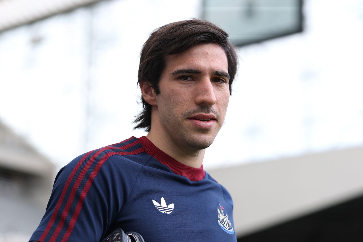 Sandro Tonali next club odds as Tottenham receive boost from arch-rivals Arsenal