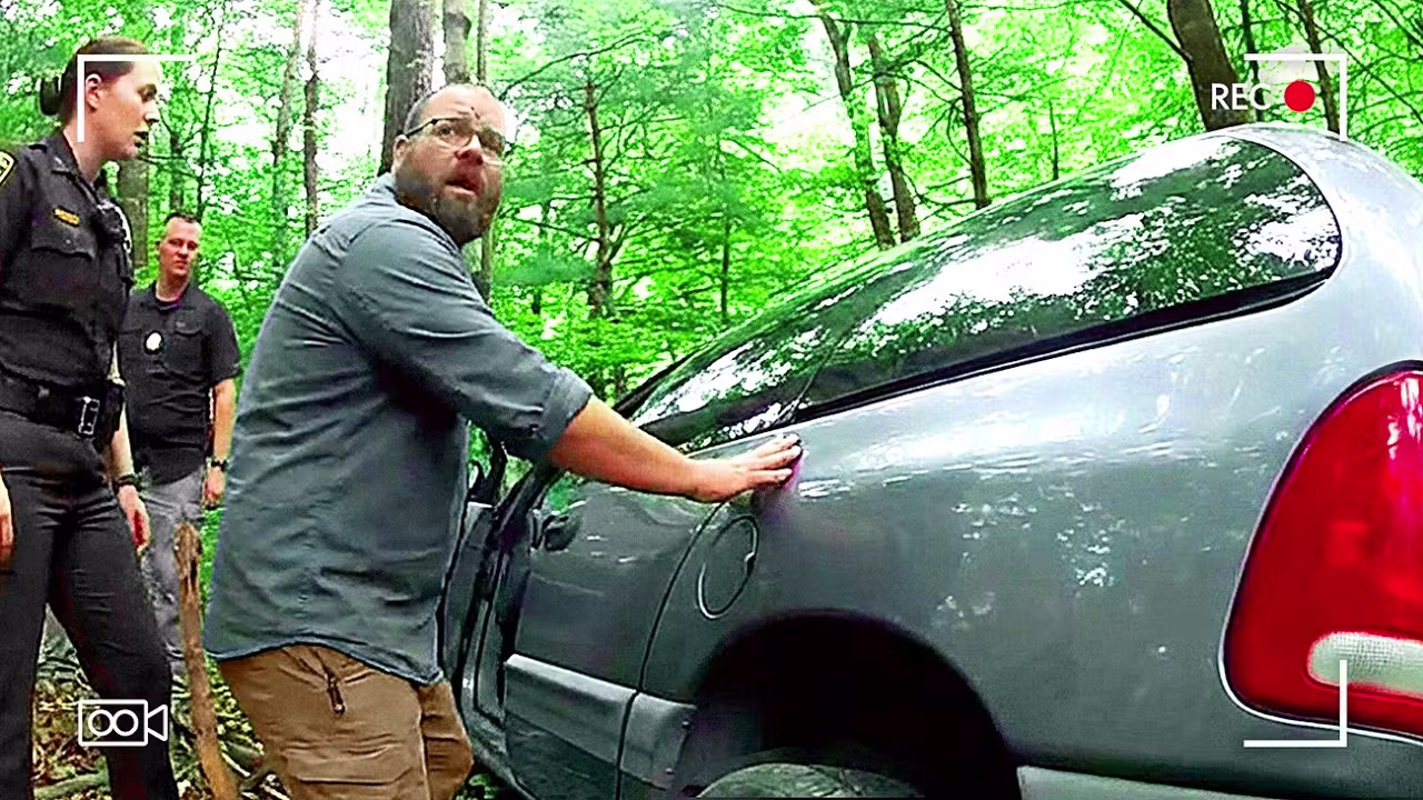 Abandoned Car In Woods Leads Cops To Killer's Secret Graveyard cover art