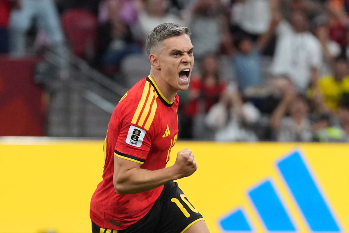 Leandro Trossard delays transfer decision as Arsenal receive first verbal bid