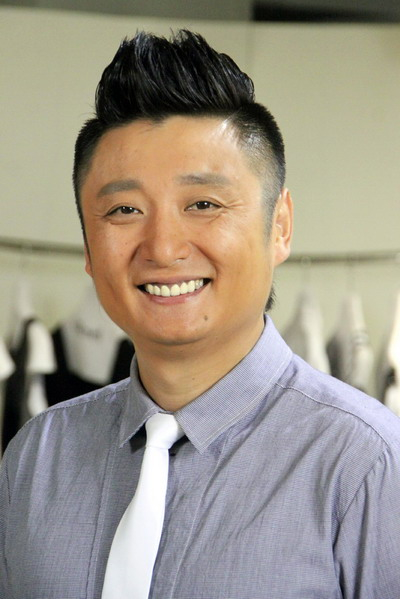 Yong Yi