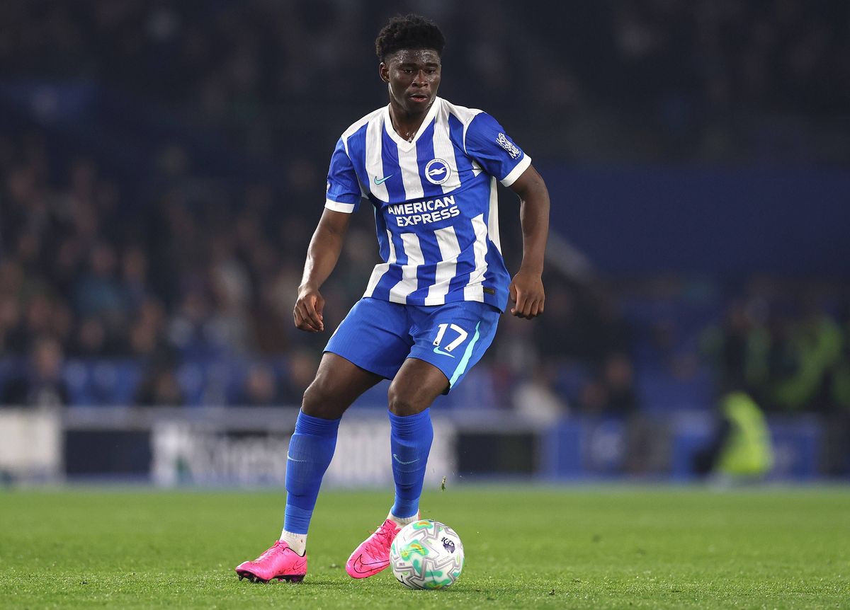 Man Utd midfield transfer plan after sticking to their guns over Mateus Fernandes
