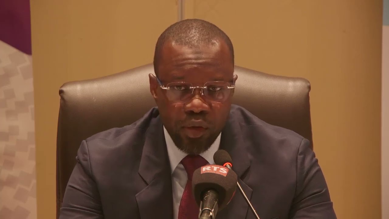 Ousmane SONKO sur la renégociation des contrats et les codes pétrolier, gazier et minier… cover art