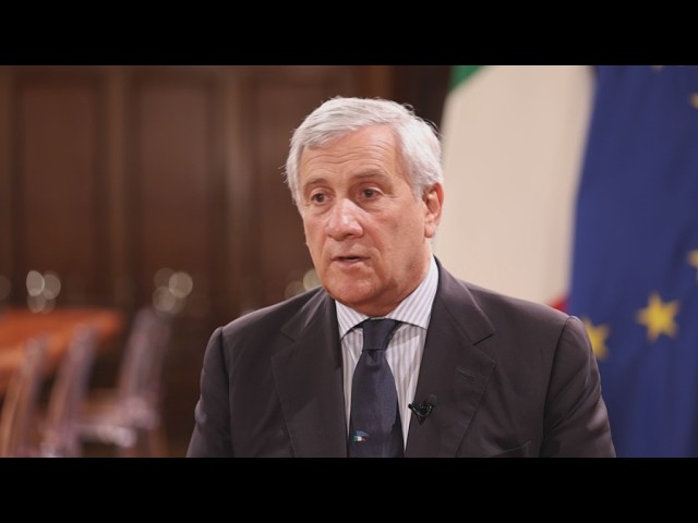 Antonio Tajani : "Nous ne sommes pas contre les immigrés, nous voulons la migration régulière" cover art