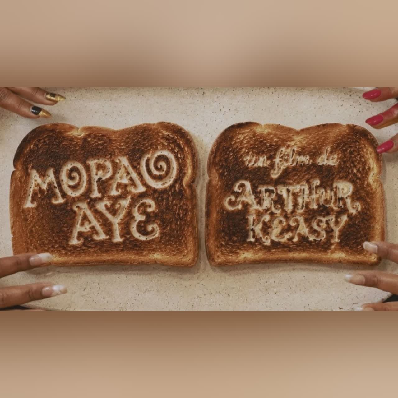 TRIANGLE DES BERMUDES (TDB) - MOPAO AYE - (CLIP OFFICIEL) cover art