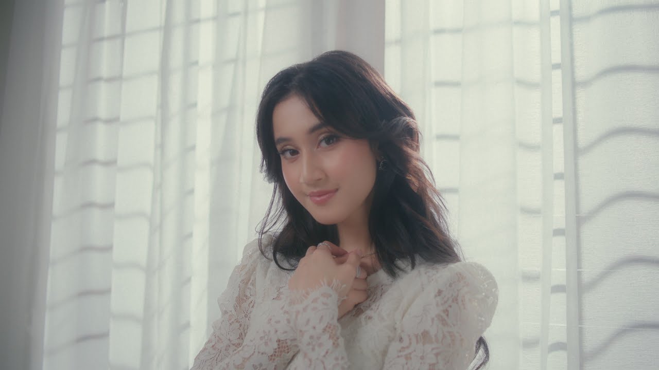 Keisya Levronka - Tersemogakan (Official Lyric Video) cover art