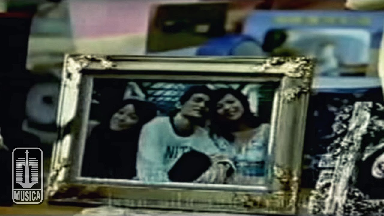 Kahitna - Cinta Sendiri (Official Music Video) cover art