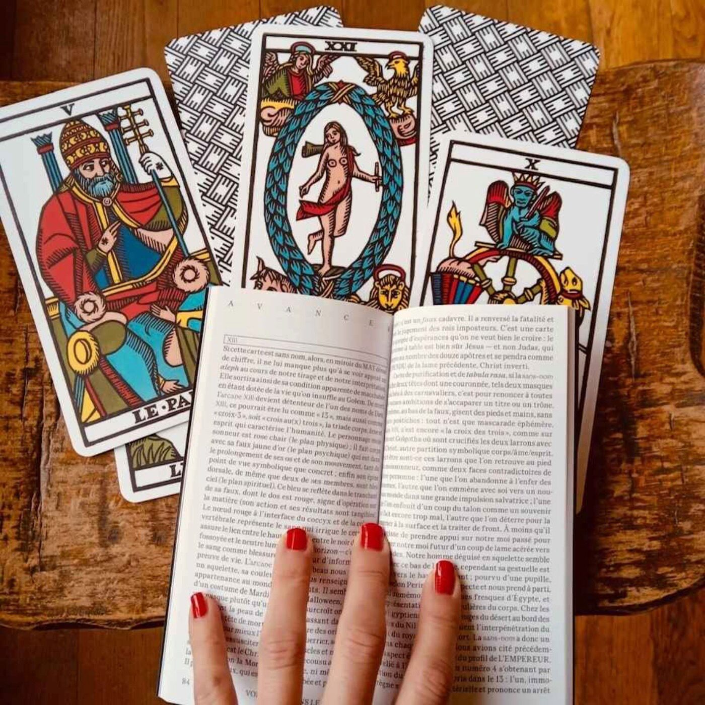 "Le tarot divinatoire, c'est une psychanalyse en accéléré !" (Thomas Perino)
