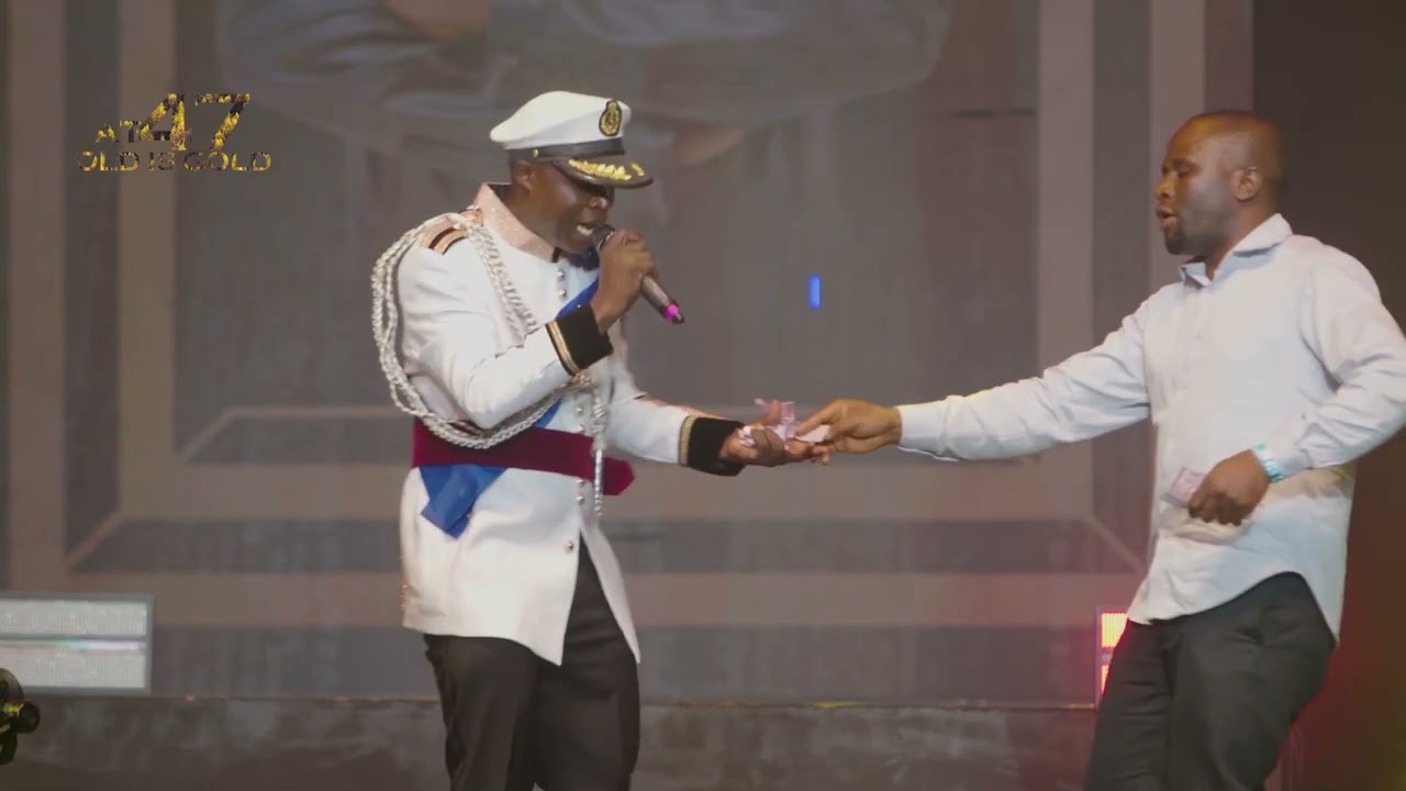 ABAMALA OBUDDE -RONALD MAYINJA (LIVE PERFOMANCE) cover art