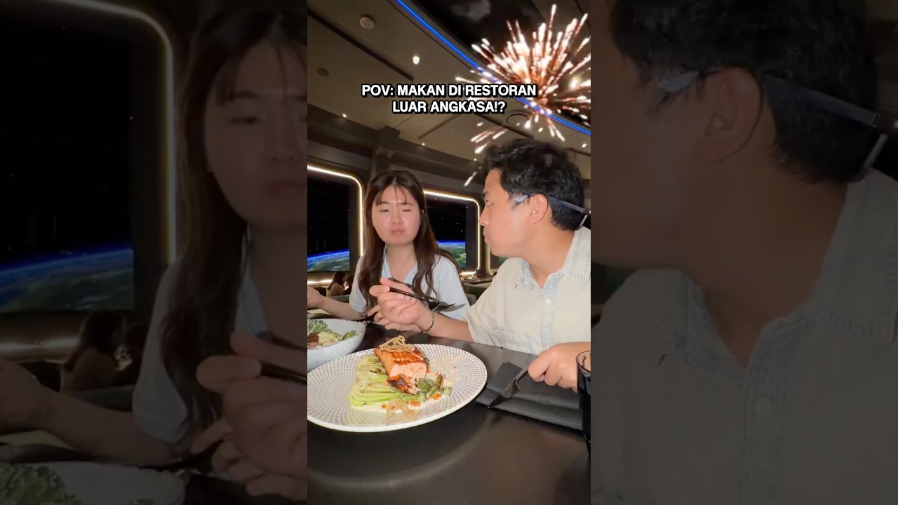 Beneran berasa makan di luar angkasa😂 cover art