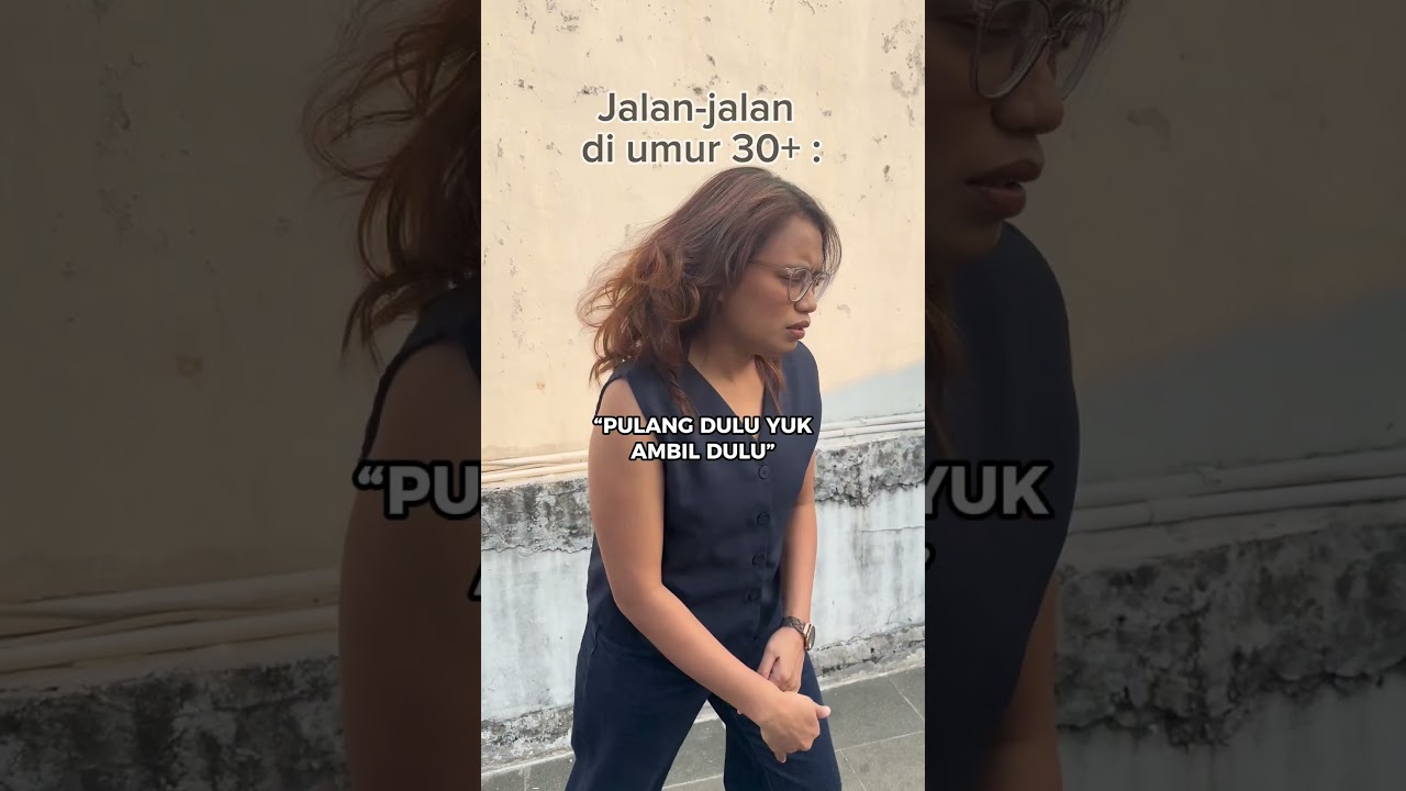 JALAN-JALAN DI UMUR 30+ cover art