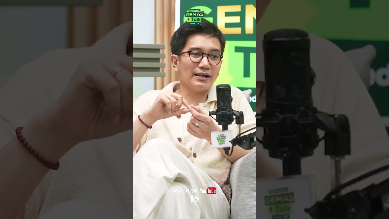 KARYA PERTAMA BISA JADI KARYA TERBAIK cover art