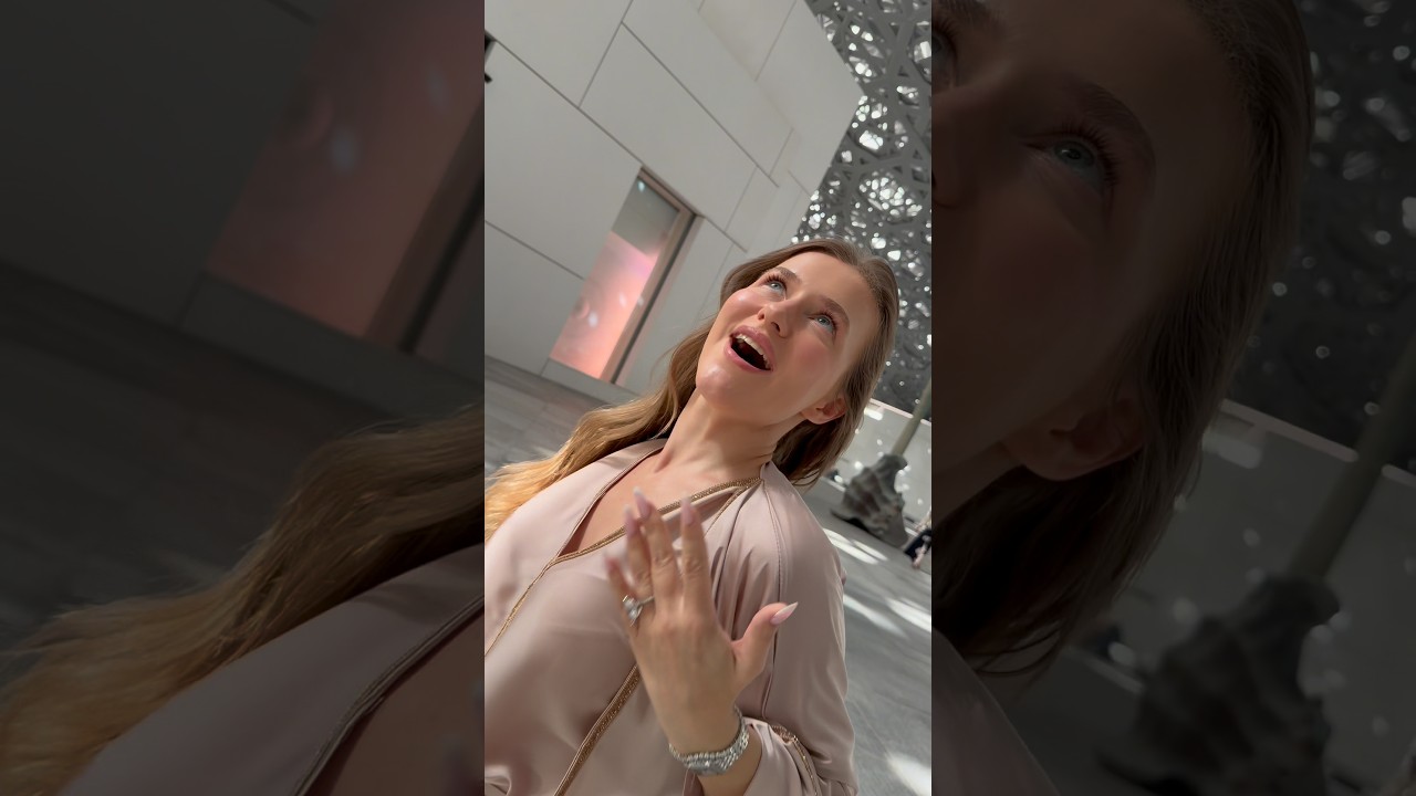 Сегодня немного клиповое настроение😂 Кстати, сняли мы этот клип в Лувре Абу-Даби! #InAbuDhabi cover art
