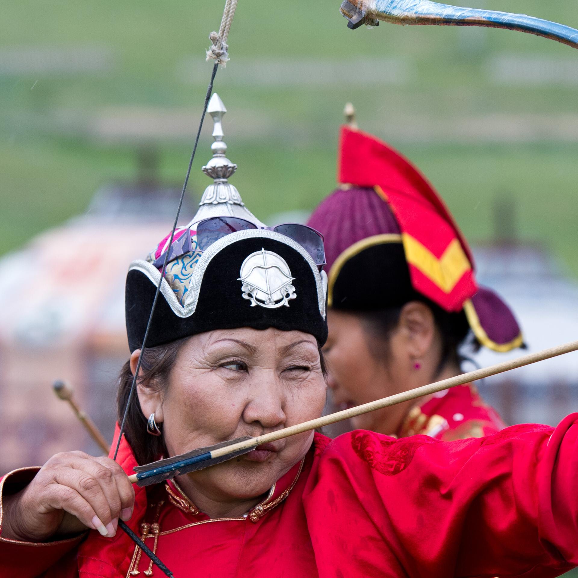 Frauen in der Mongolei - Emanzipiert, stark, traditionell cover art