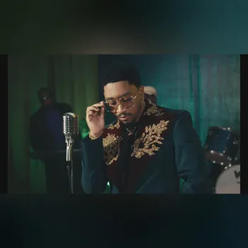 Jay Melody - Upweke (Official Visualizer) cover art