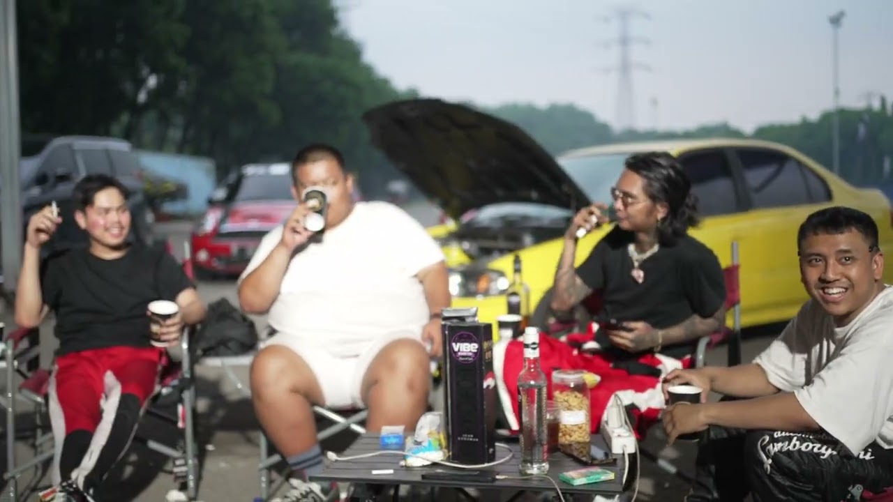 HAHA HIHI JADI VIDEO CLIP! Ngapain Gue Bantuin Lo? (Behind The Scene) cover art