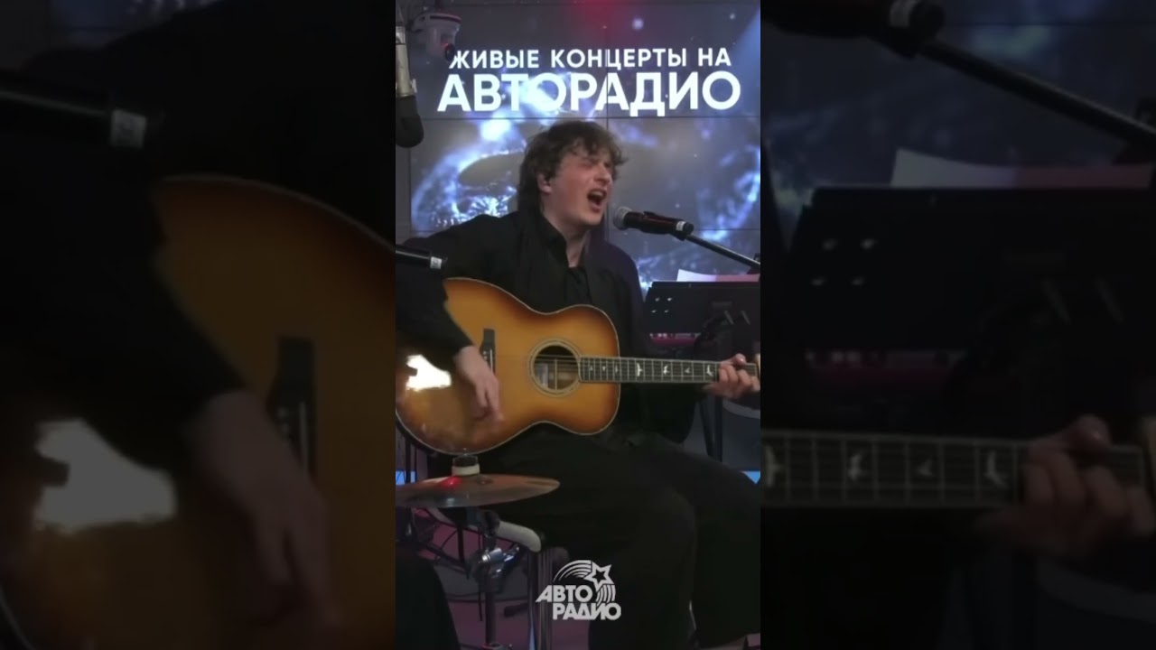 Бонд с кнопкой - «Кухни»         Эта песня звучит совсем иначе вживую ❤️ #music #кухни cover art