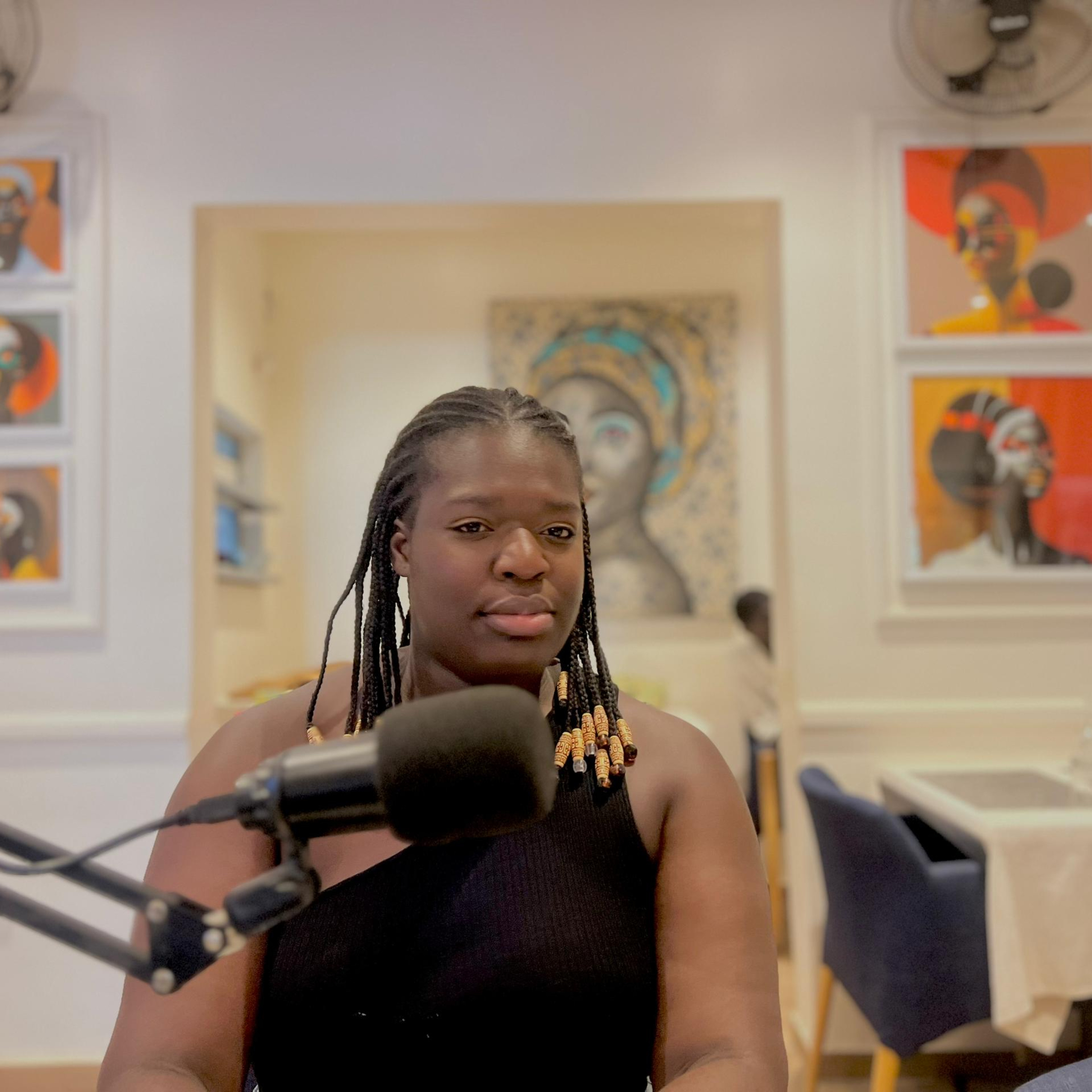 MAELLE YOUPEHE: "A Dakar, j'ai osé prendre des risques que je n'aurais pas pris en France" cover art