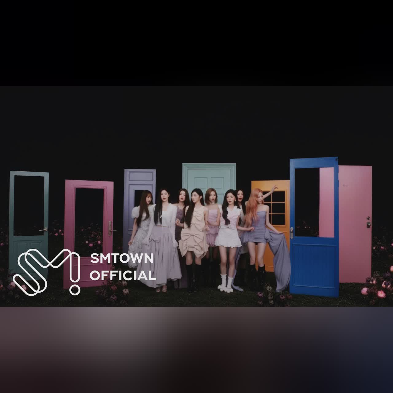Hearts2Hearts 하츠투하츠 'Moonride' MV cover art