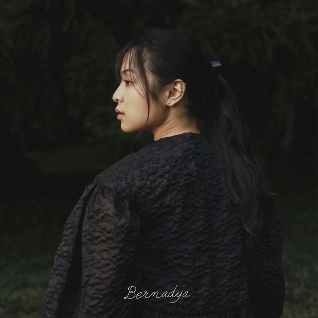 Kata Mereka Ini Berlebihan cover art
