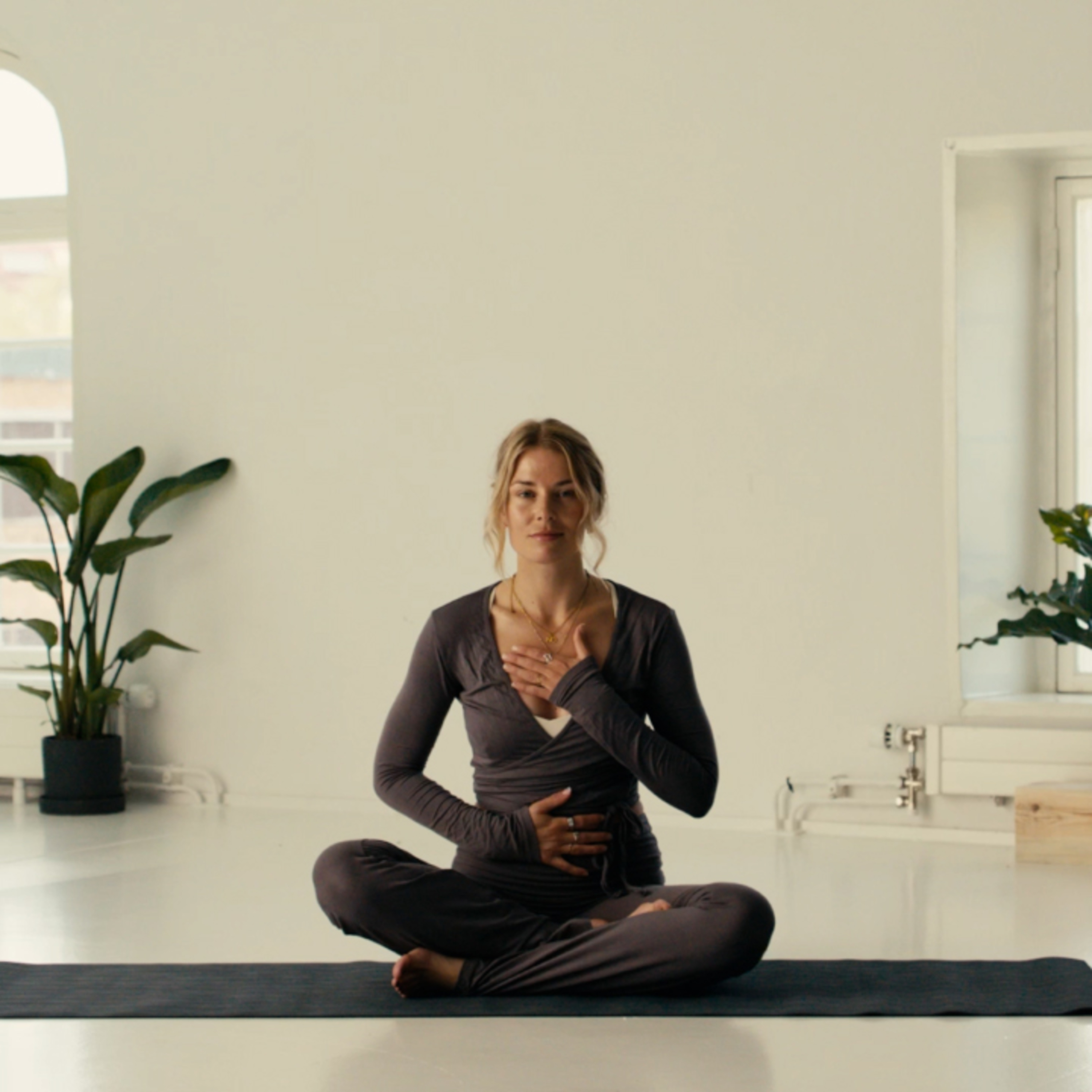 winding down - a vinyasa flow to let go of the day cover art