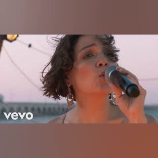 Nunca Es Suficiente (Live) (feat. Natalia Lafourcade) cover art