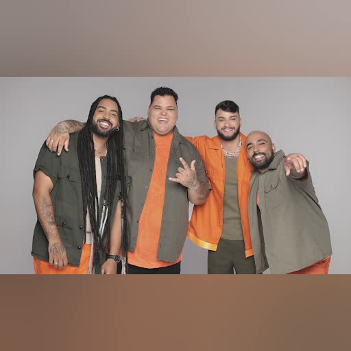 Grupo Menos É Mais cover art