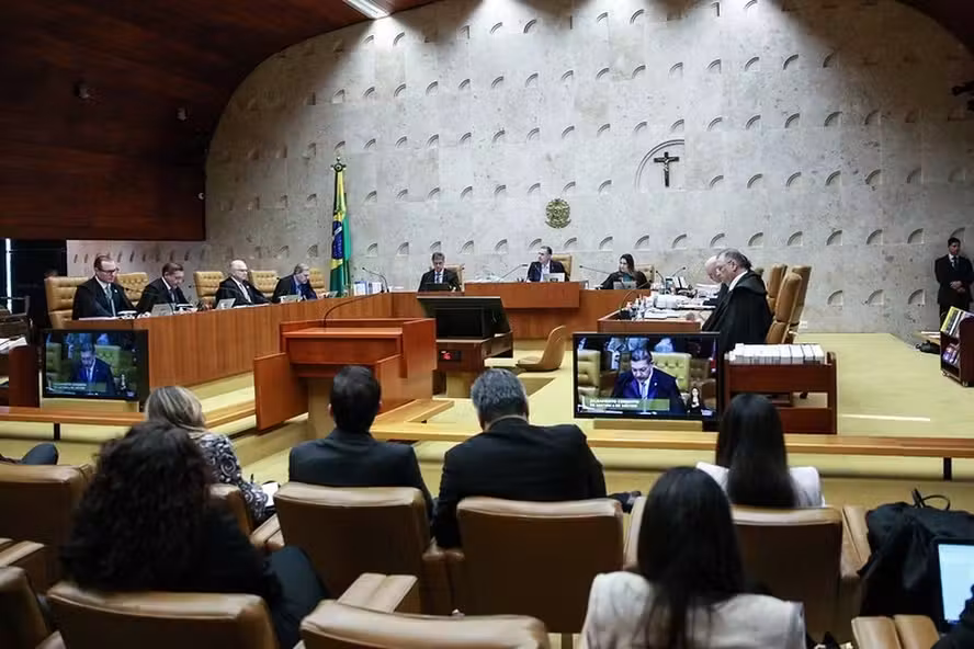 Reforma do Judiciário deve ir além do STF, defende professor de Direito Constitucional cover art