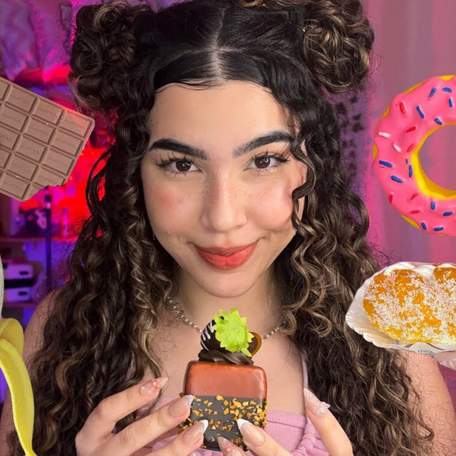 ASMR: FAKE FOOD 🍩🍒🧁| coleção de comidinhas fake (eating, mouth sounds, tapping..) cover art