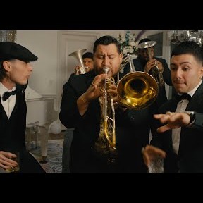Ella Baila Sola - Eslabon Armado y Peso Pluma cover art