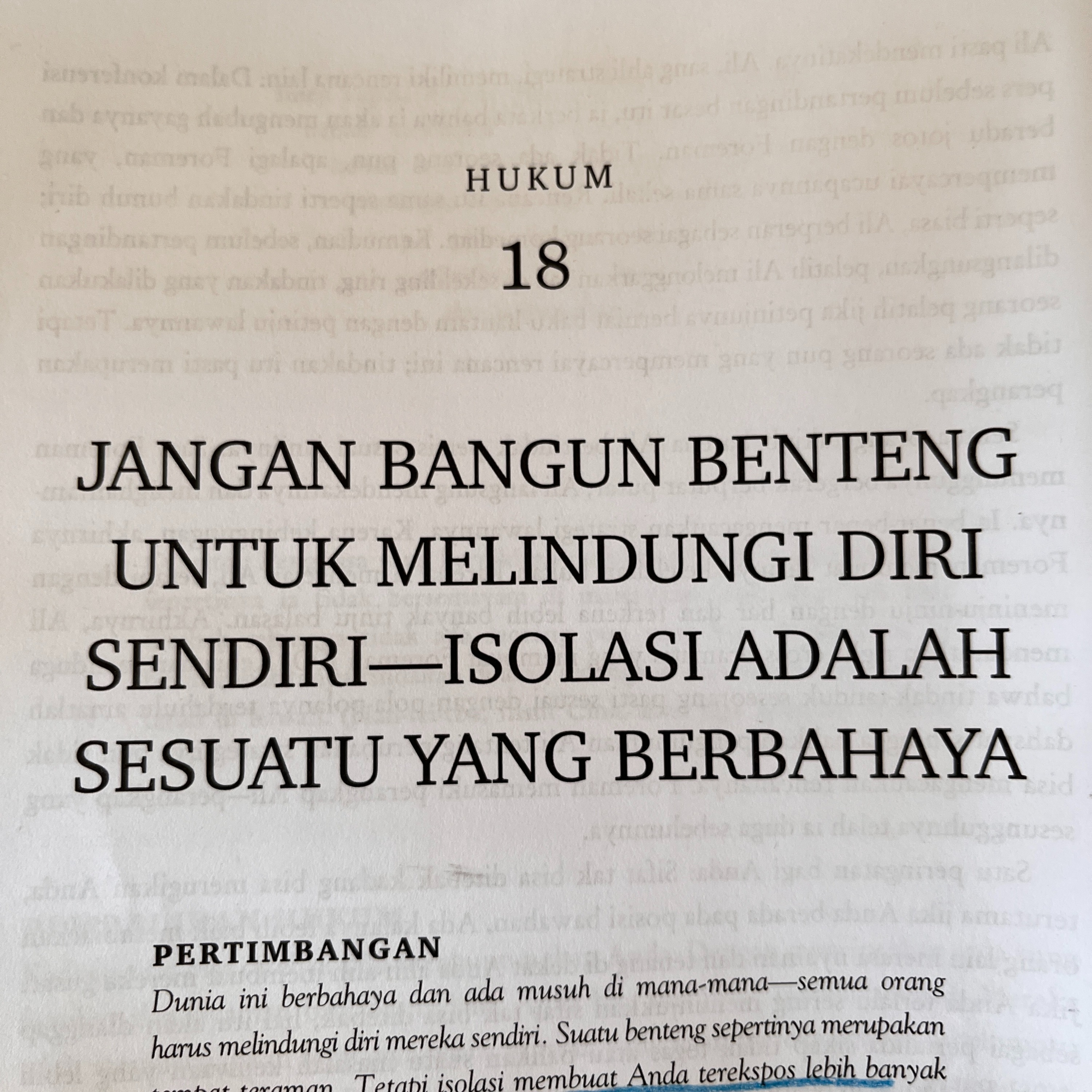 Hukum 18 - Jangan Bangun Benteng untuk Melindungi Diri Sendiri - Isolasi adalah Sesuatu yang Berbahaya_48 Hukum Kekuasaan by Robert Greene _ AUDIOBOOK INDONESIA cover art