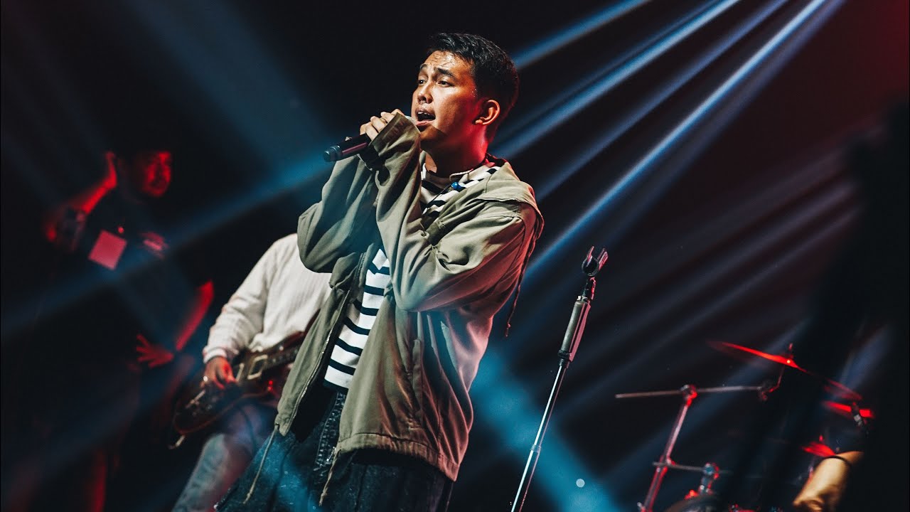 ADA Band - Masih Sahabatku Kekasihku (Live GJLS Fest) : Panas Tapi Romantis cover art