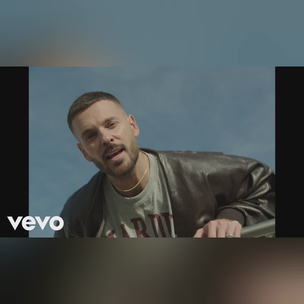 Égaré (Clip officiel) cover art
